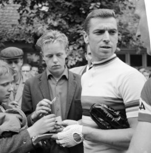 De klassieker van Chaam. Huldiging renners, Bestanddeelnr 912-7990