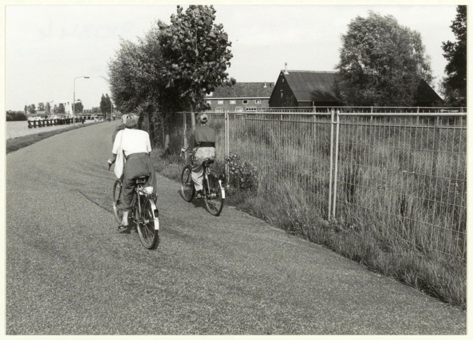 De Noordschalkwijkerweg en de Buitenrustbruggen. NL-HlmNHA 54031651