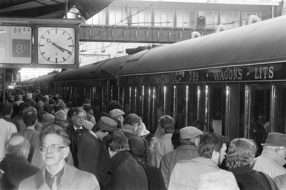 De Oriënt Express in het Centraal Station, Bestanddeelnr 933-6061