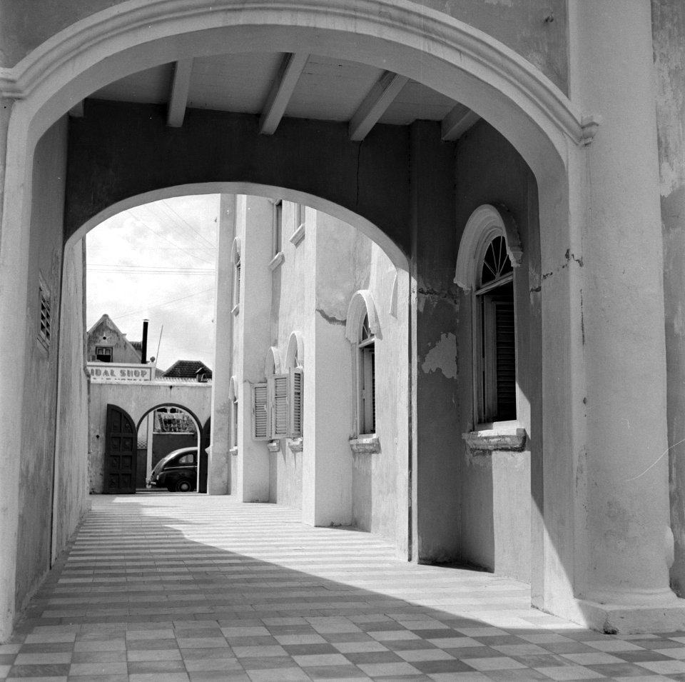 De Mikve Israël-Emanuel synagoge in Willemstad, Bestanddeelnr 252-2868