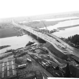 De nieuwe Maasbrug te Roermond, overzicht nieuw brug, Bestanddeelnr 914-2774