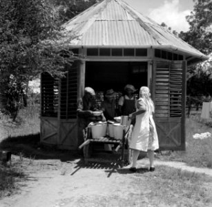 De keuken in leprozerie Bethesda van de Protestantse Vereniging tot Verpleging v, Bestanddeelnr 252-6258