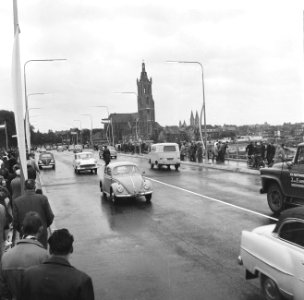 De nieuwe Maasbrug te Roermond, overzicht nieuw brug, Bestanddeelnr 914-2781