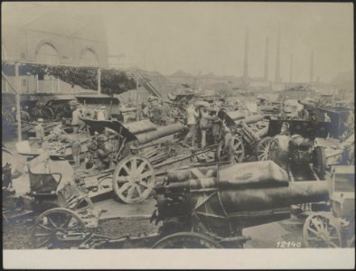De opmarsch der Duitschers aan de Marne. Troepenverbandplaats bij Ville aux Bois, Bestanddeelnr 158-2884