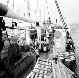 De lading van de ms Nestor op weg naar Suriname, Bestanddeelnr 252-2128