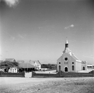 De kerk van het klooster St Jozef met zusterschool van de zusters van Schijndel, Bestanddeelnr 252-7560