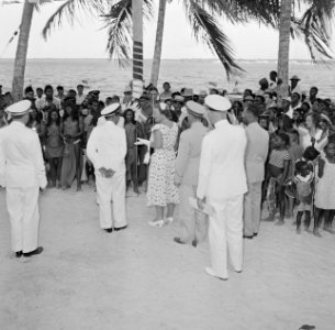De koningin met Indianen in Albina, Bestanddeelnr 252-4488