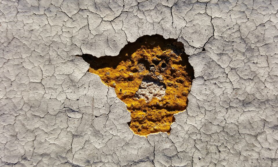 Cracked chipped hole