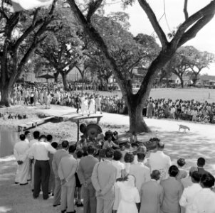 De koningin komt aan in Mariënburg, Bestanddeelnr 252-4521