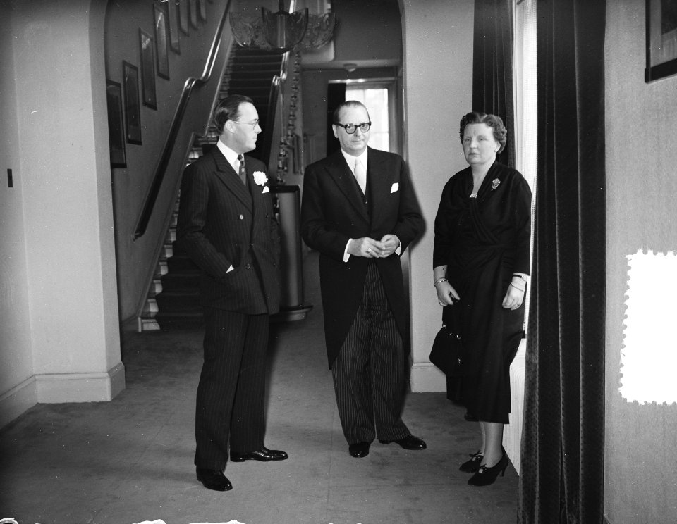 De Duitse minister van Buitenlandse Zaken, Heinrich von Brentano op Soestdijk bi, Bestanddeelnr 907-6304