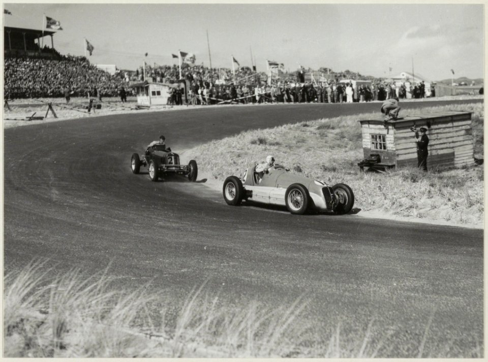 De eerste Grand Prix op het circuit van Zandvoort. NL-HlmNHA 54014385 2
