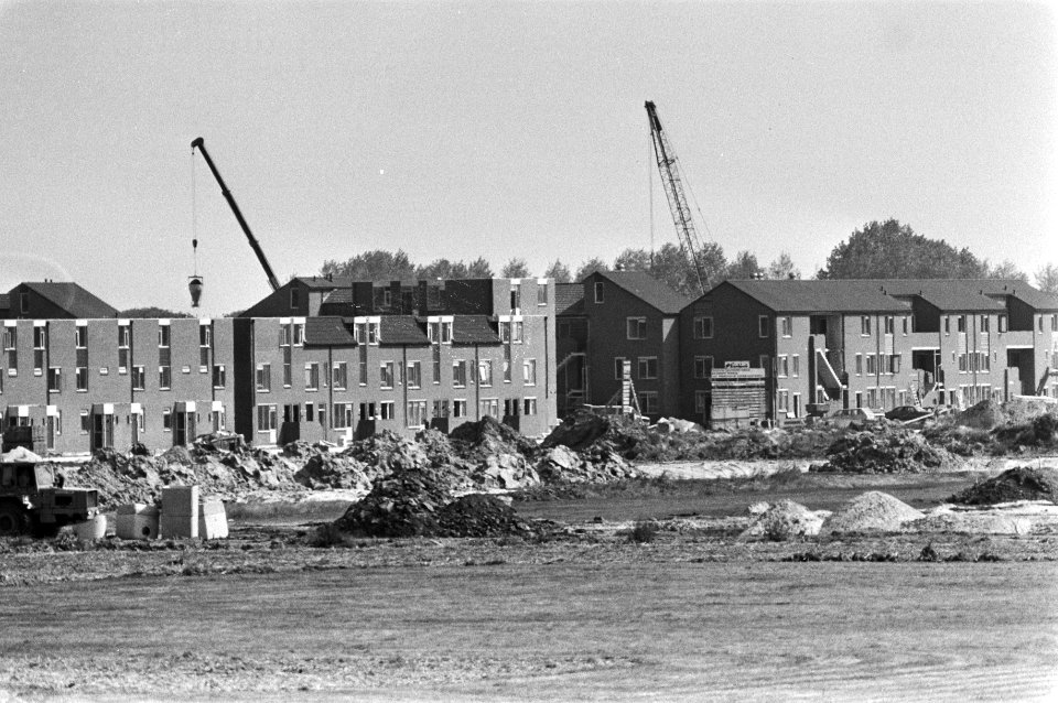 De bouw van de eerste woningen van de nieuwbouwwijk de Purmer dat onderdeel is v, Bestanddeelnr 931-6606