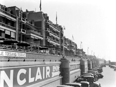 De boulevard in Scheveningen, Bestanddeelnr 189-0766