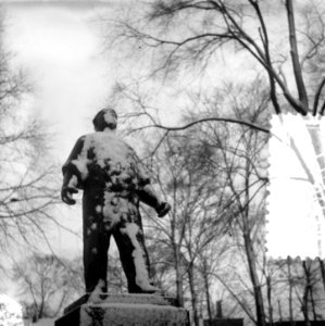 De Dokwerker in de sneeuw, Bestanddeelnr 906-9476