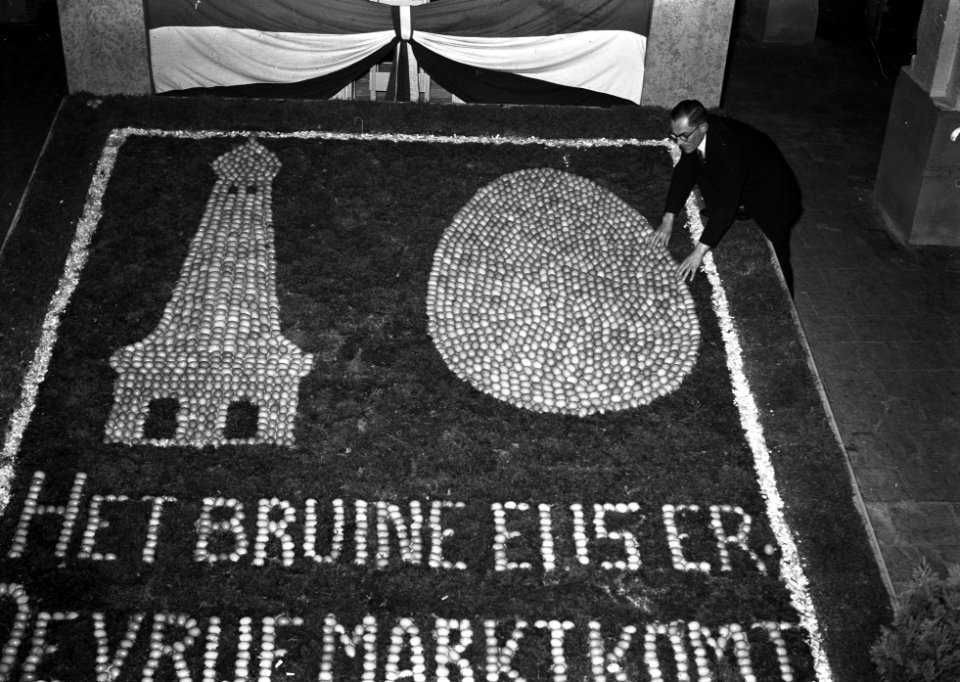 De eerste grote nationale Pluimvee en Konijnen tentoonstelling te Barneveld werd, Bestanddeelnr 901-9510