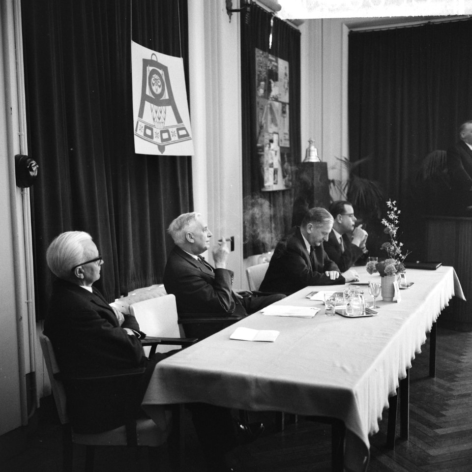 De eerste Jacob van Maerlantprijs voor populair-wetenschappelijke publicaties in, Bestanddeelnr 916-0698