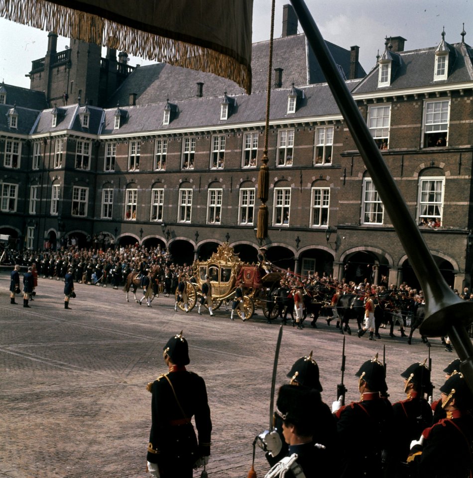 De aankomst van de gouden koets op het Binnenhof, Bestanddeelnr 254-9238