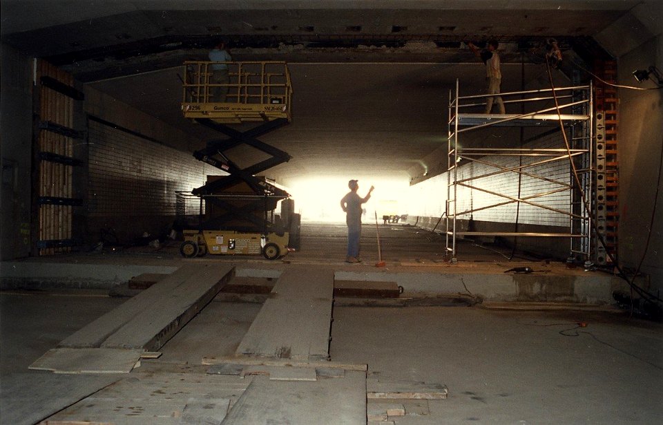 De bouw van de Wijkertunnel. Aangekocht in 1996 van United Photos de Boer bv. - Negatiefnummer 41914 kc 34. - Gepubliceerd in het Haarlems Dagblad van 13.10.1995. Identificatienummer 54-036143