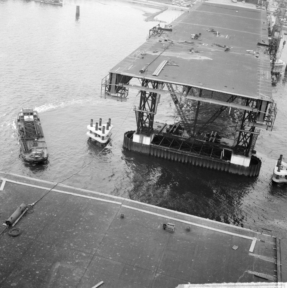 De Brienenoordbrug bij Rotterdam nadert zijn einddoel, Bestanddeelnr 915-5947