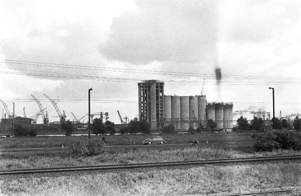 De Amsterdamse haven groeit, Bestanddeelnr 911-5701