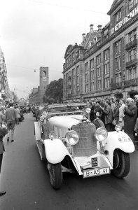 De auto's rijden door Amsterdam, Bestanddeelnr 921-7046
