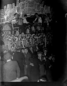 De Balajo in de Rue de Lappe waar de Musette wordt gespeeld en gedanst, Bestanddeelnr 190-0797