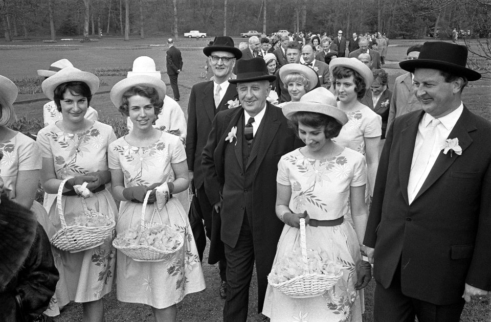 De Amerikaanse ambassadeur in ons land, mr. John S. Rice heeft in Bennebroek het, Bestanddeelnr 916-3312