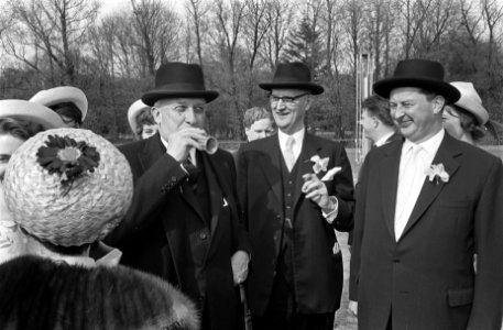 De Amerikaanse ambassadeur in ons land, mr. John S. Rice heeft in Bennebroek het, Bestanddeelnr 916-3311