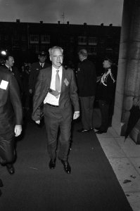 De Amerikaanse minister van defensie John Schlesinger, Bestanddeelnr 926-8069