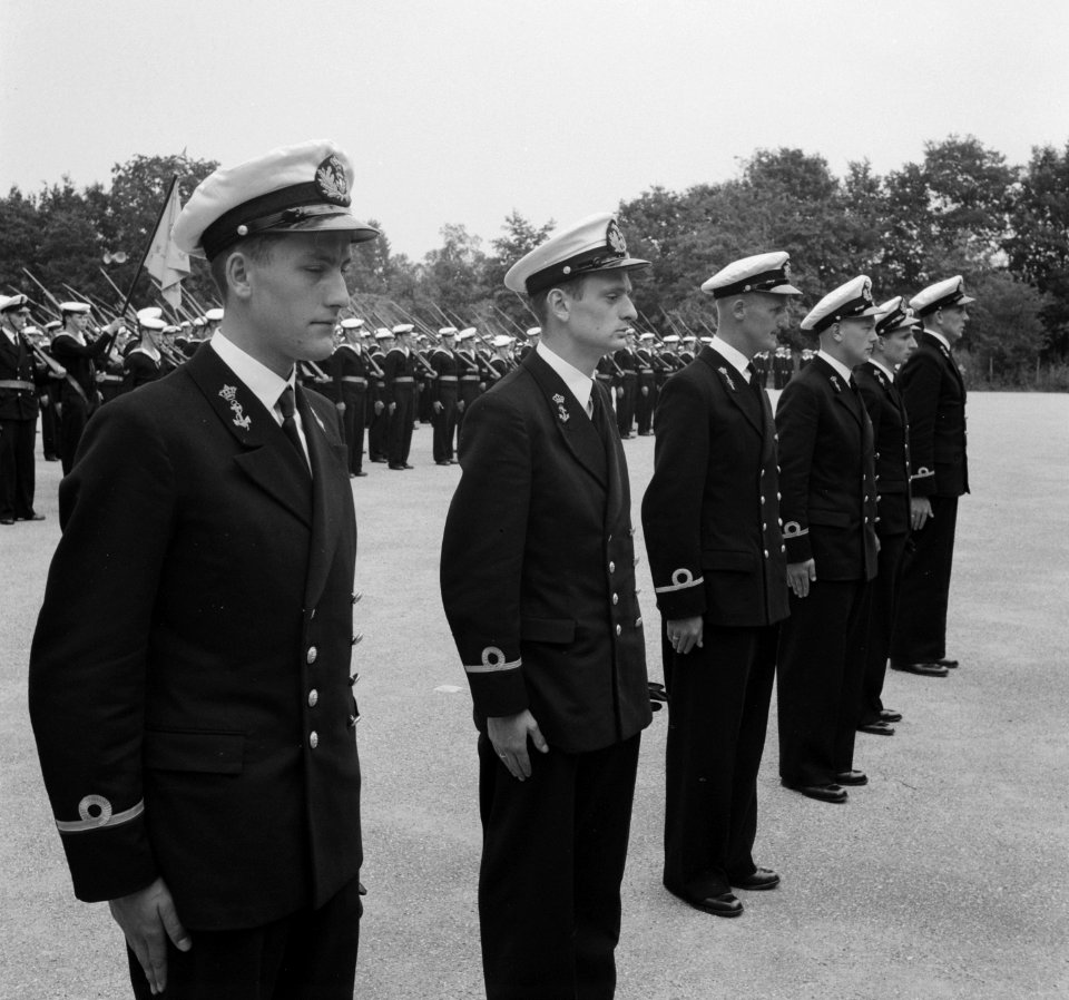 De aspirant-officieren, Bestanddeelnr 904-0905