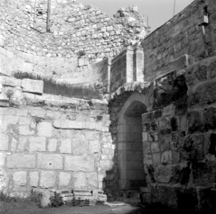 De baden 'Piscina Probatica' in de kelder van St. Anna's kerk ook Bethseda geno…, Bestanddeelnr 255-5347
