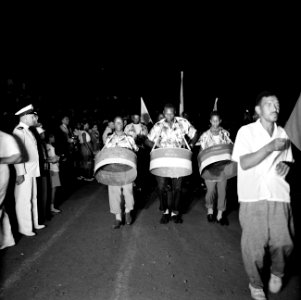 De Antilliaanse steelband bij het defilé tijdens het feest in het Rifstadion in , Bestanddeelnr 252-3649