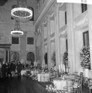 De balzaal in Paleis op de Dam , een stukje dansvloer, Bestanddeelnr 918-8631