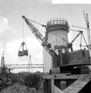 De Amsterdamse haven groeit, werkzaamheden voor het overslagbedrijf, Bestanddeelnr 911-5714