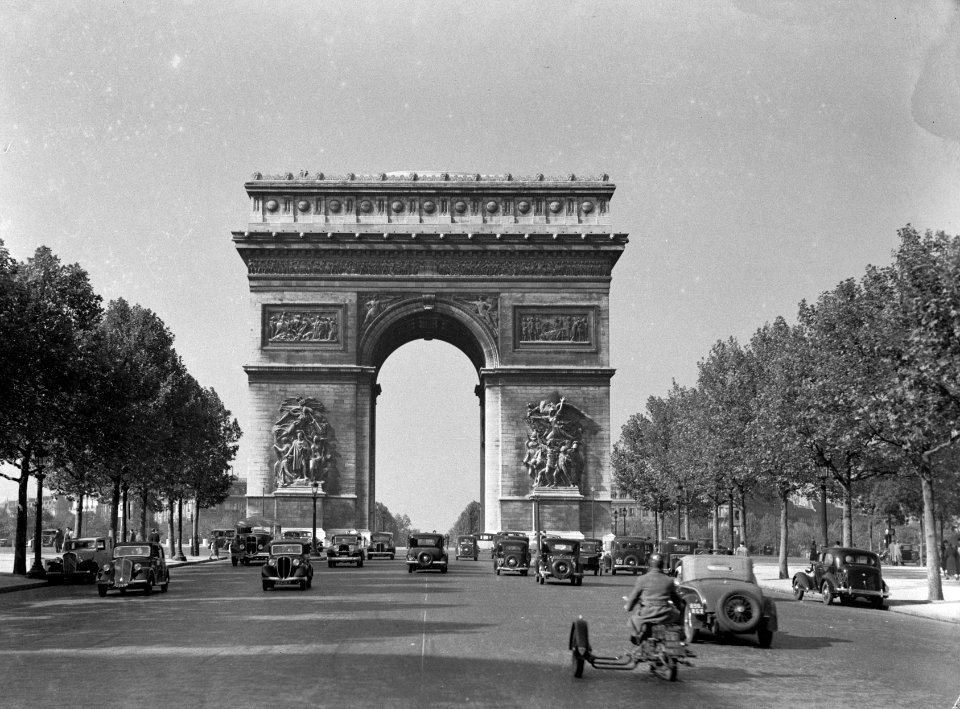 De Arc de Triomphe in Parijs, Bestanddeelnr 254-5696