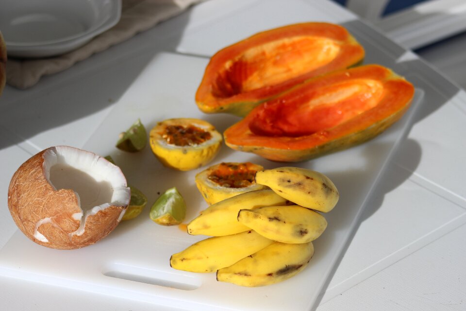 Papaya small bananas passion fruit