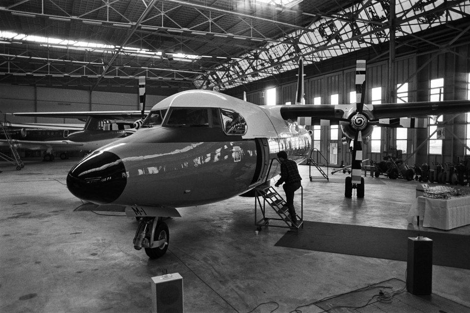De Fokker F 27 Maritime tijdens de overdrachtsbijeenkomst, Bestanddeelnr 931-7154