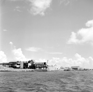 De fosfaatfabriek van de mijnmaatschappij Curaçao aan de Fuikbaai, Bestanddeelnr 252-2961