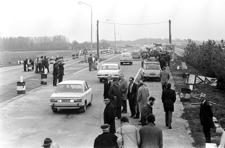 De flessenhals bij de Haagse Schouw, Bestanddeelnr 919-6963