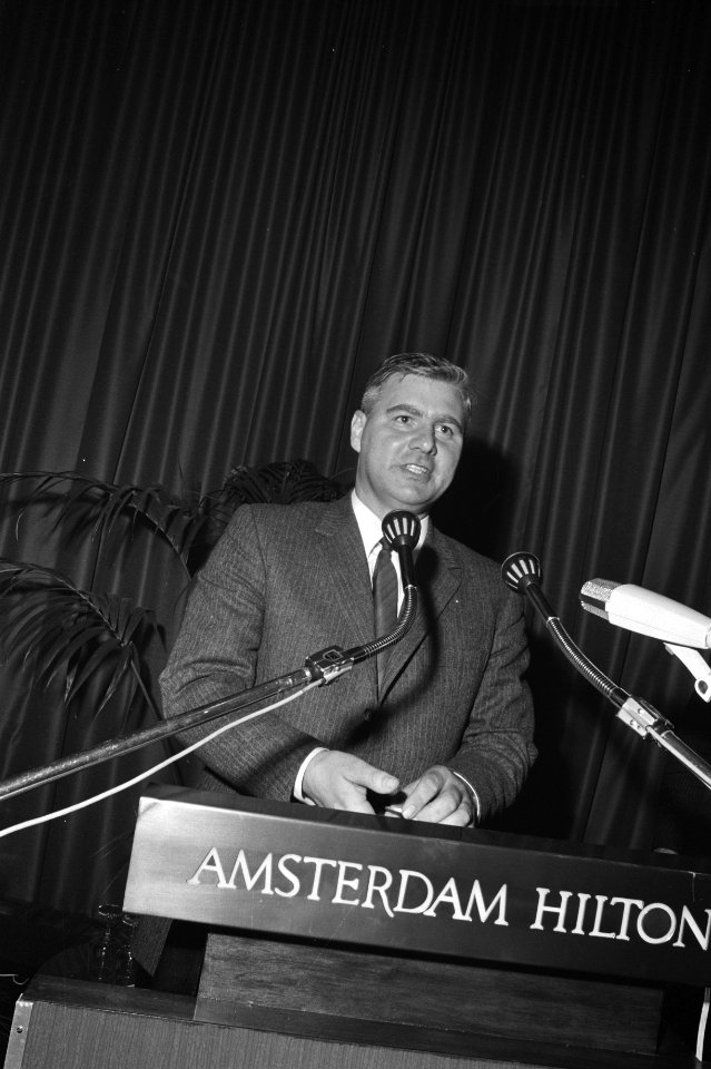 De Gast aan het woord namens de redactie van het Rotterdams Nieuwsblad, Bestanddeelnr 924-5546