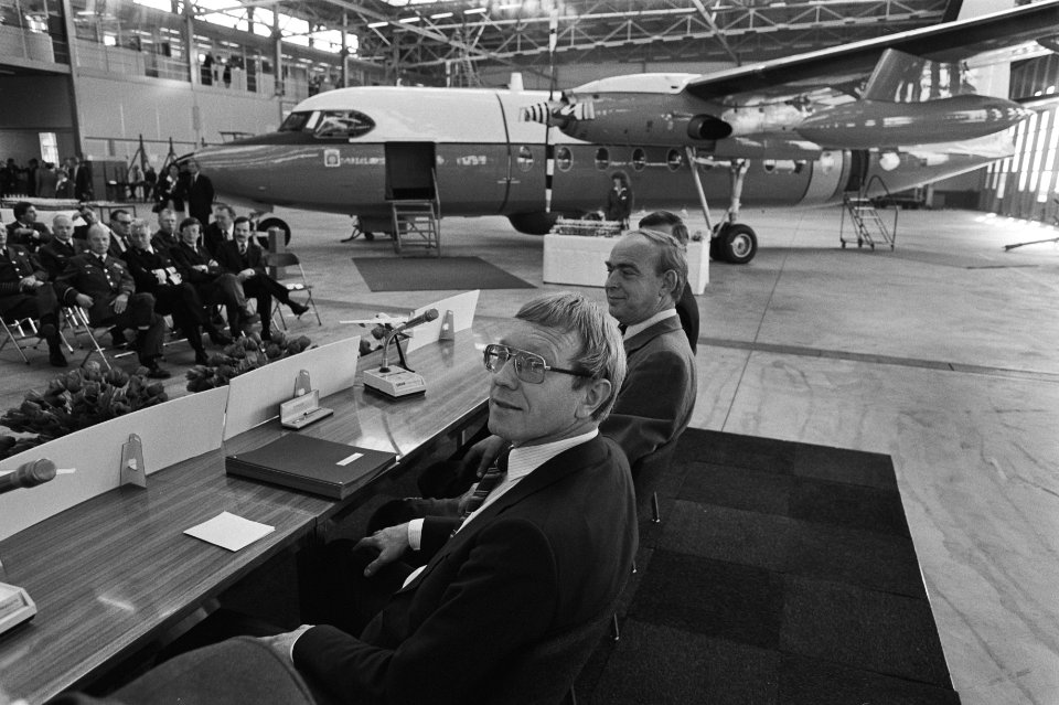 De Fokker F-27 Maritime tijdens de overdrachtsbijeenkomst, Bestanddeelnr 931-7152