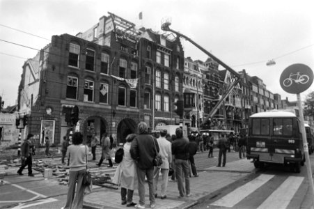 De Grote Wetering tijdens ontruiming mobiele eenheid gebruikt hoogwerker aan, Bestanddeelnr 931-7299
