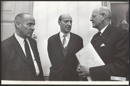 De gaay fortman sr reikt verscheidene prijzen uit, Bestanddeelnr 091-1091