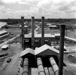 De fabriek van de Surinaamse Bauxiet Maatschappij te Paranam, Bestanddeelnr 252-6553