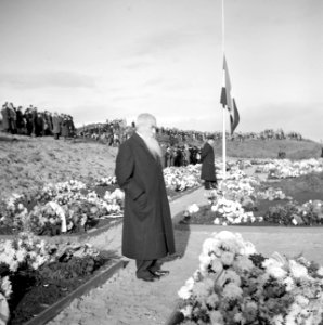 De erebegraafplaats Bloemendaal in Overveen, Bestanddeelnr 255-9120