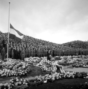 De erebegraafplaats Bloemendaal in Overveen, Bestanddeelnr 255-9122