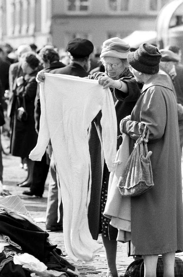 De handel op het Waterlooplein te Amsterdam, Bestanddeelnr 915-6149