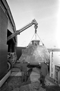 De capsule in de takels, Bestanddeelnr 926-9816