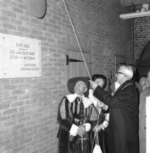 De fa. Visser binnenvaartrederij in de Rijp, begon 300 jaar geleden geregelde di, Bestanddeelnr 917-7418