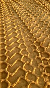 Tire track vehicle trail pattern